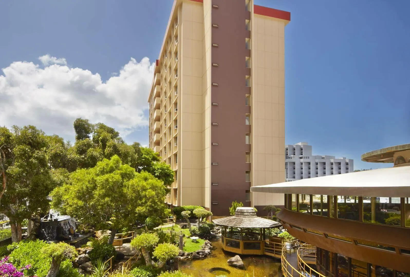 **  Pagoda Hotel Honolulu USA